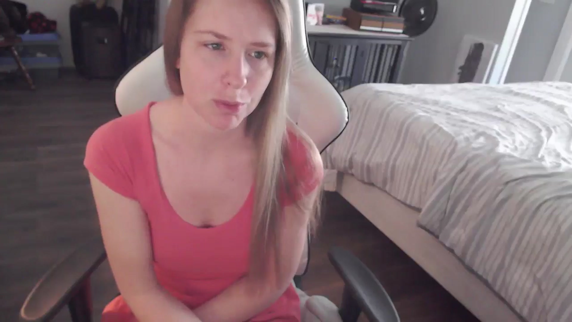 Gallery image thumbnail from ZenZoey's myfreecams stream on, 03/19/2026, 15:28 image 4 of 20