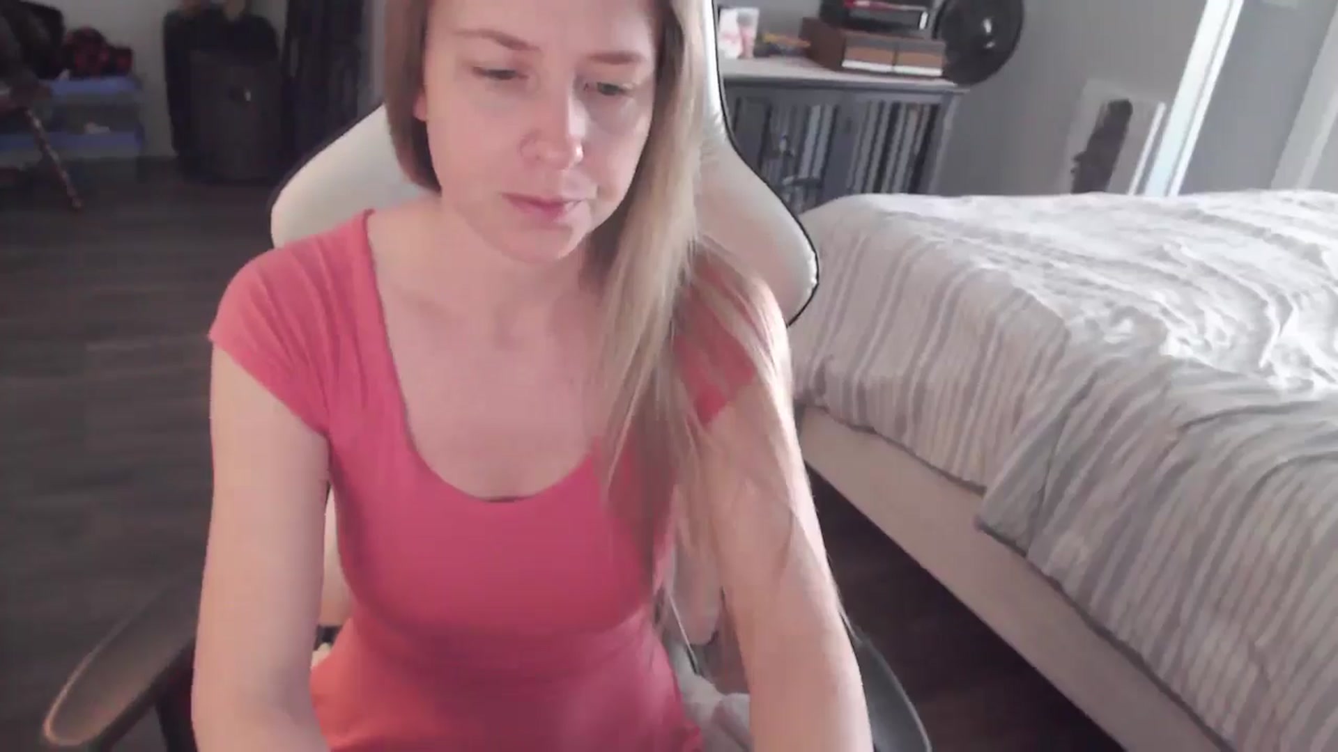 Gallery image thumbnail from ZenZoey's myfreecams stream on, 03/19/2026, 15:28 image 3 of 20