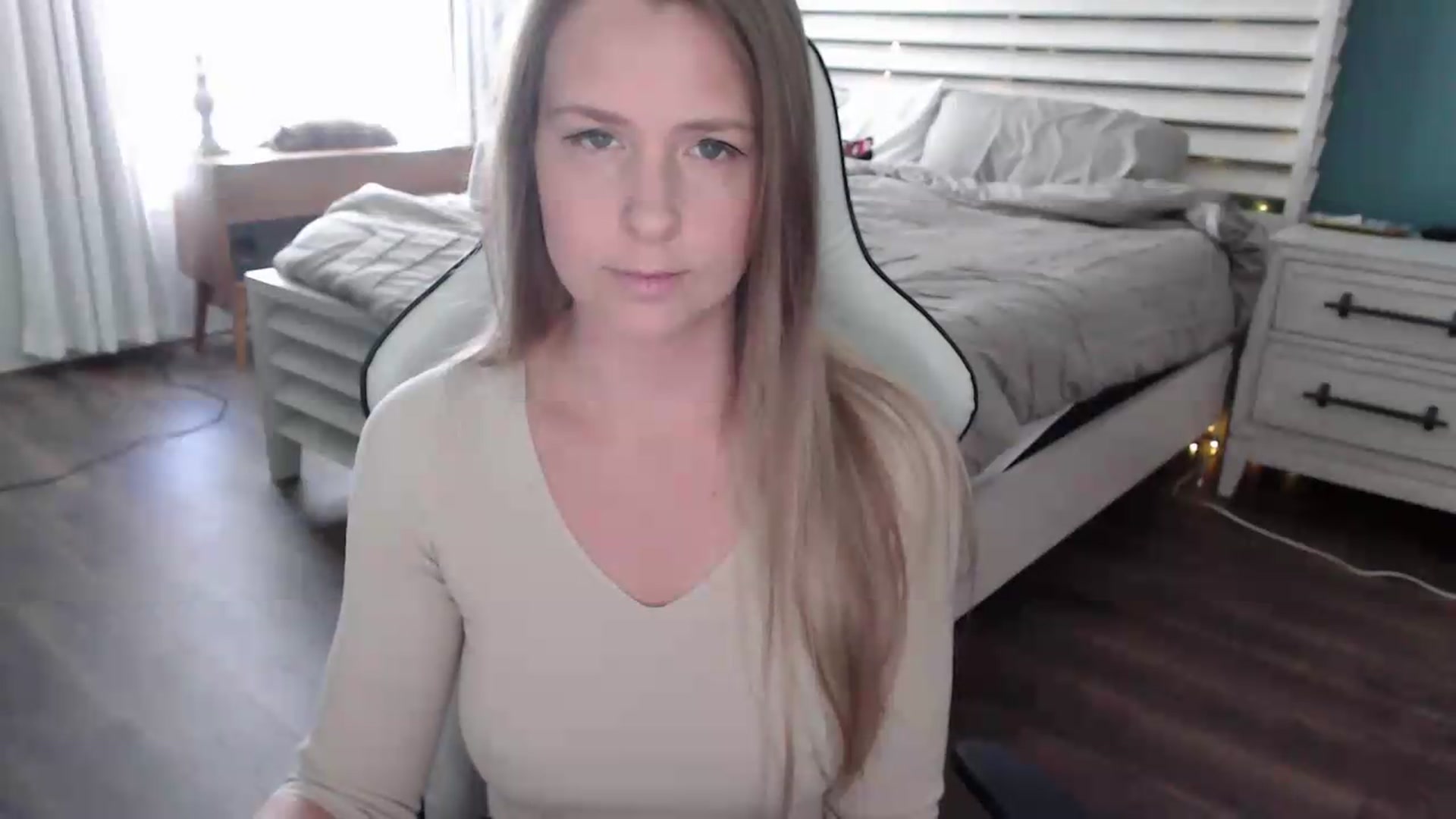 Gallery image thumbnail from ZenZoey's myfreecams stream on, 06/22/2026, 18:58 image 20 of 20
