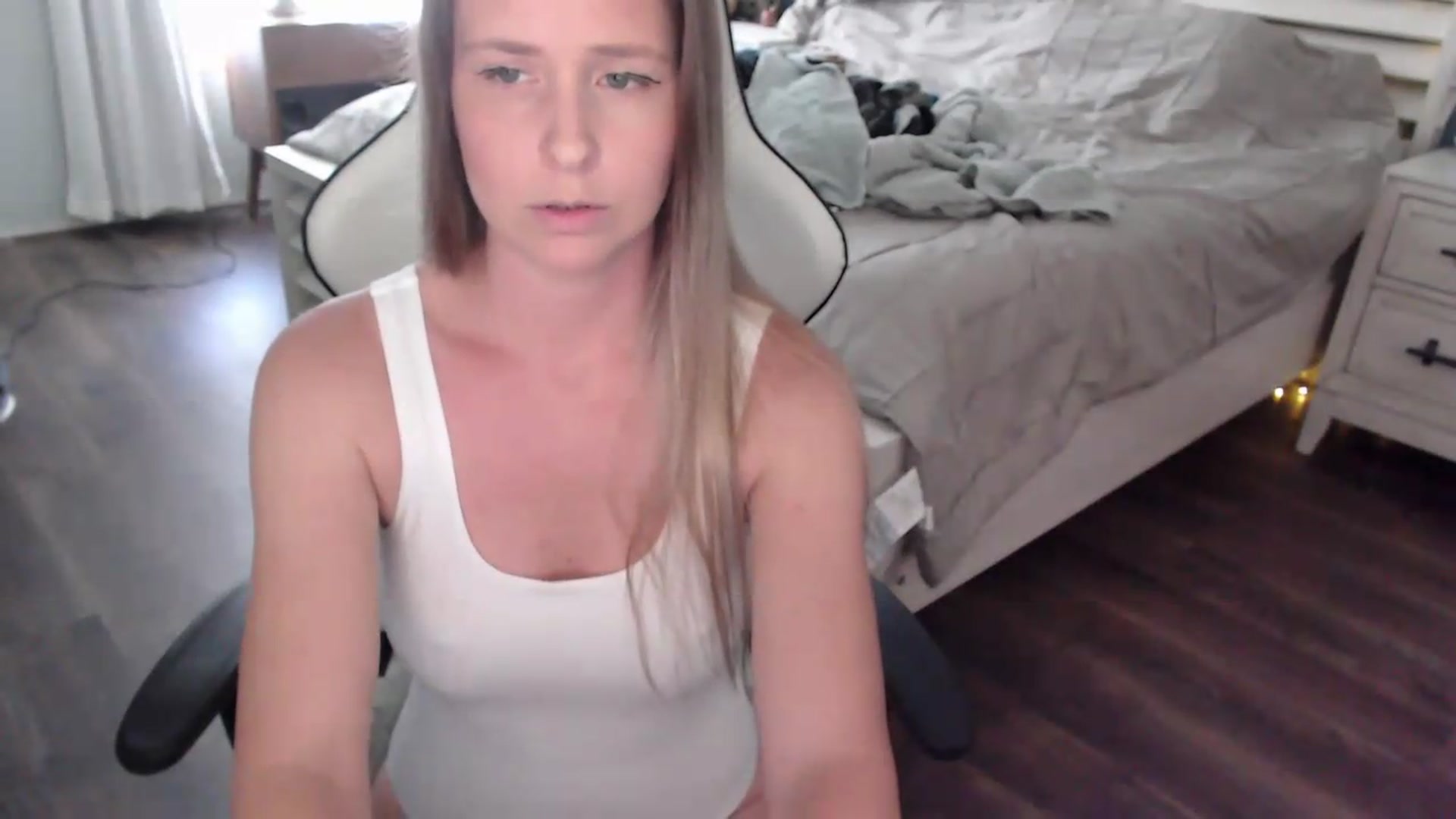 Gallery image thumbnail from ZenZoey's myfreecams stream on, 07/01/2026, 19:27 image 8 of 20