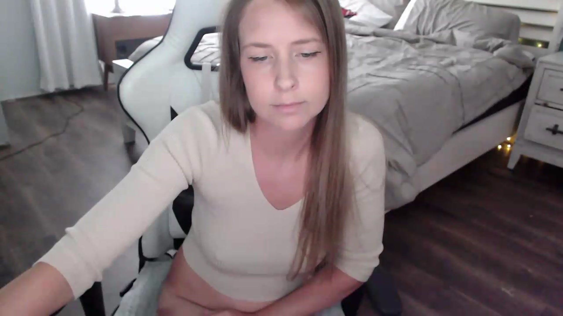 Gallery image thumbnail from ZenZoey's myfreecams stream on, 07/13/2026, 19:45 image 19 of 20