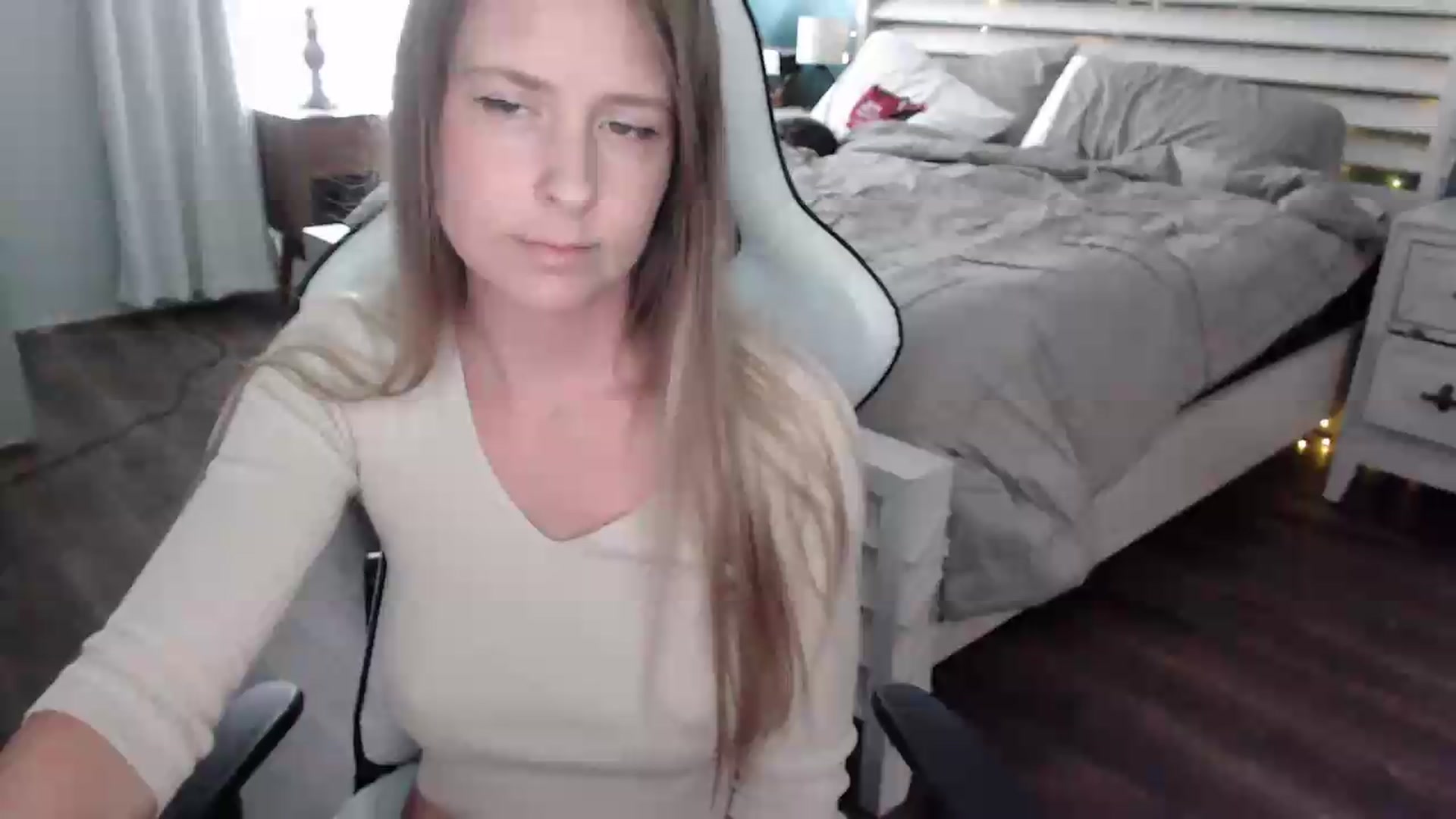 Gallery image thumbnail from ZenZoey's myfreecams stream on, 07/13/2026, 19:45 image 1 of 20