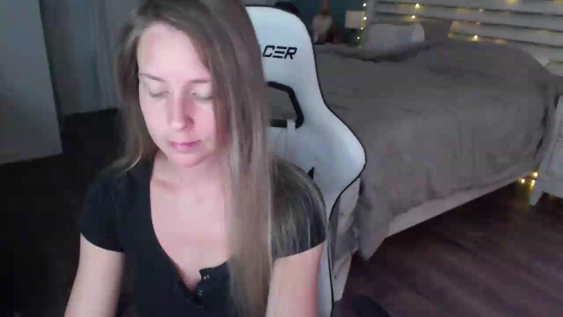 Gallery image thumbnail from ZenZoey's myfreecams stream on, 07/27/2026, 15:41 image 1 of 20