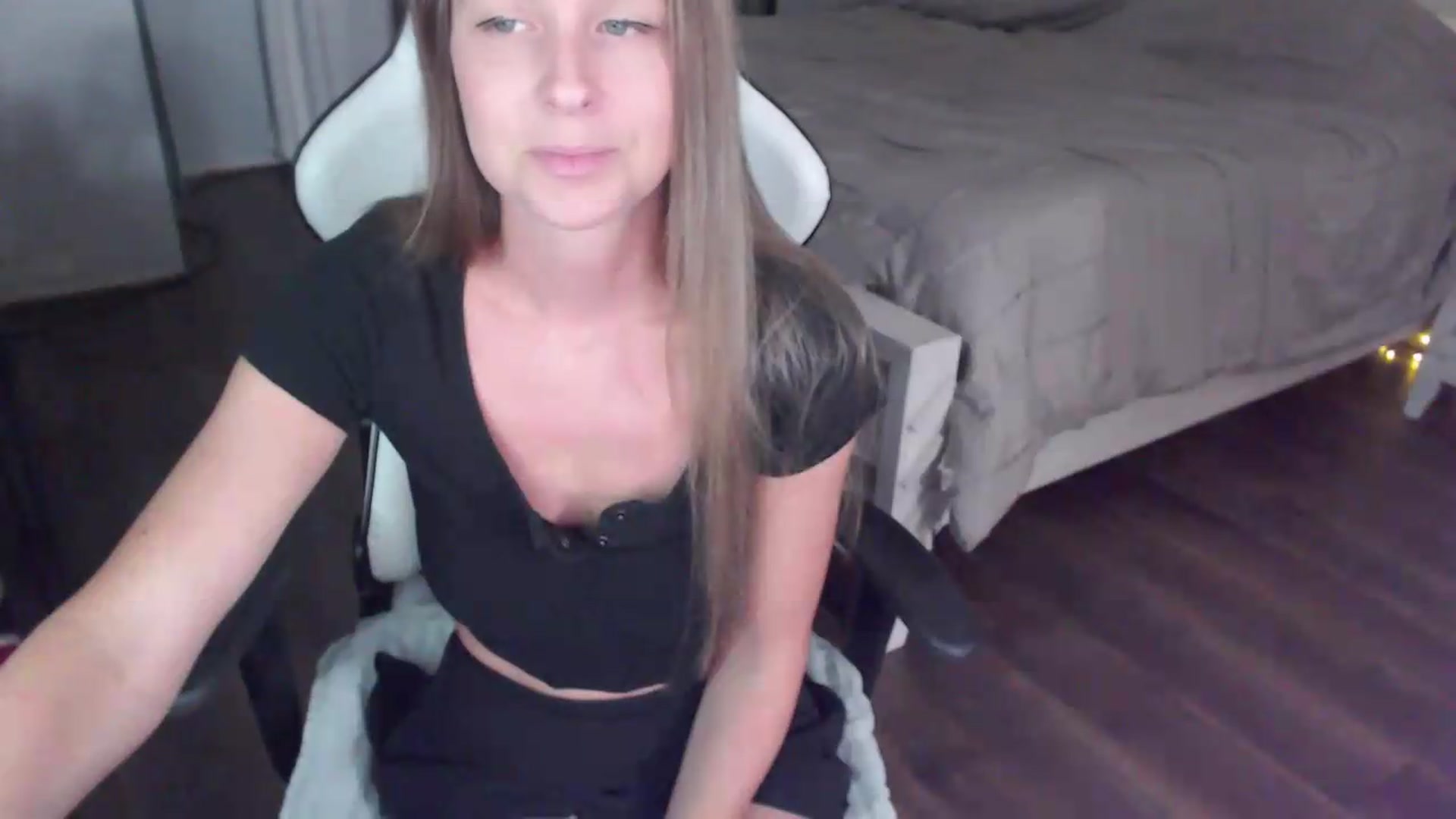 Gallery image thumbnail from ZenZoey's myfreecams stream on, 07/27/2026, 15:41 image 19 of 20
