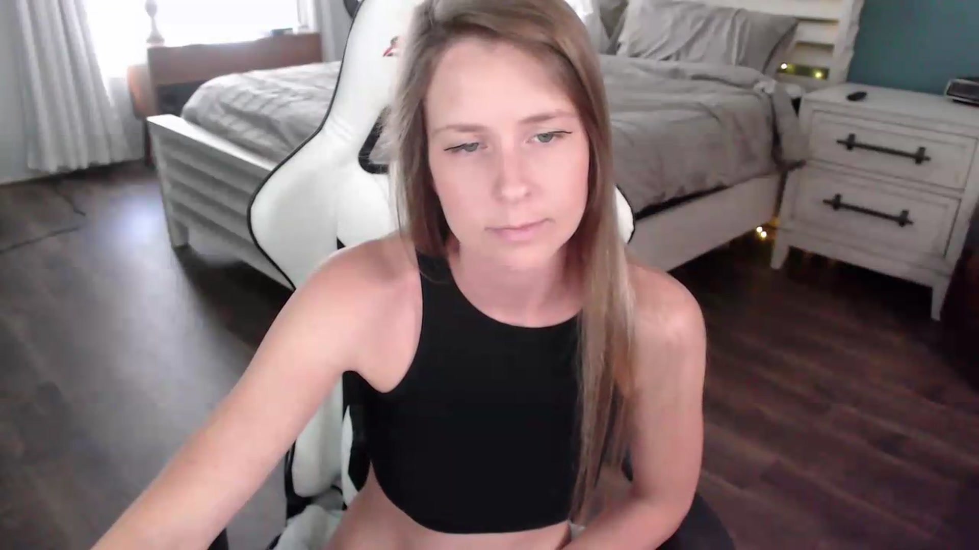 Gallery image thumbnail from ZenZoey's myfreecams stream on, 08/03/2026, 17:51 image 3 of 20