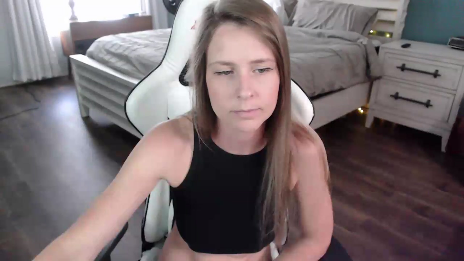 Gallery image thumbnail from ZenZoey's myfreecams stream on, 08/03/2026, 17:51 image 18 of 20