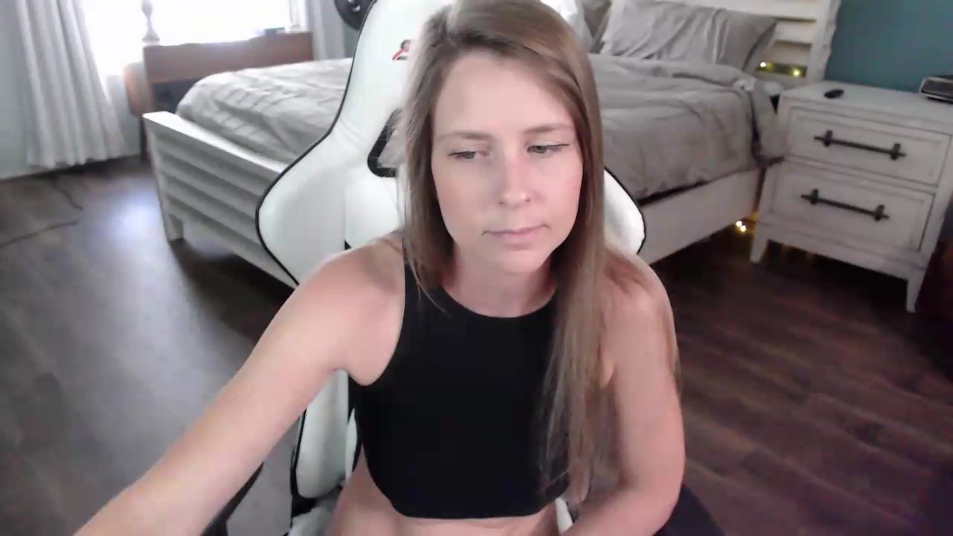 Gallery image thumbnail from ZenZoey's myfreecams stream on, 08/03/2026, 17:51 image 19 of 20