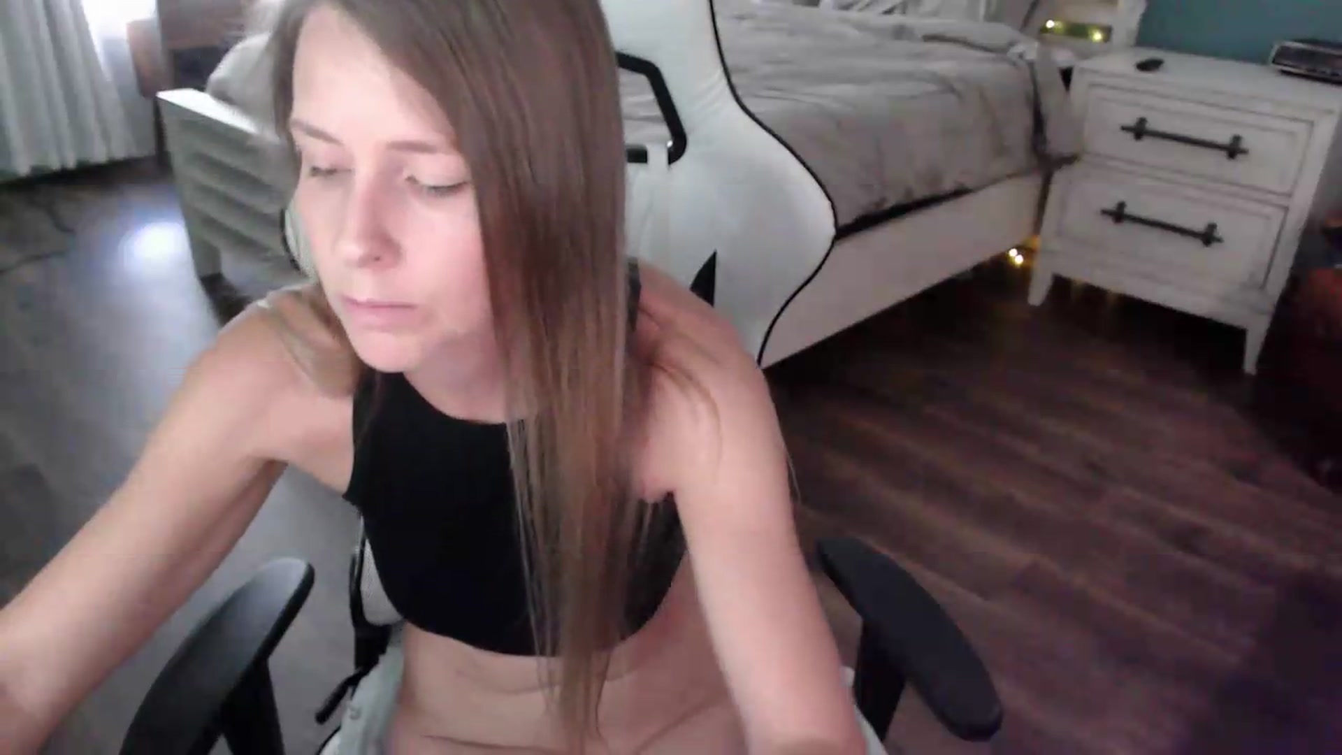 Gallery image thumbnail from ZenZoey's myfreecams stream on, 08/03/2026, 19:03 image 2 of 20
