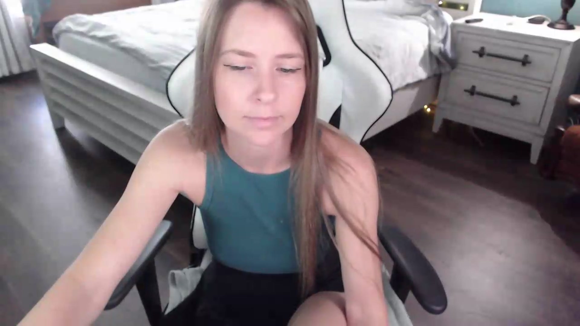 Gallery image thumbnail from ZenZoey's myfreecams stream on, 08/24/2026, 16:05 image 11 of 20