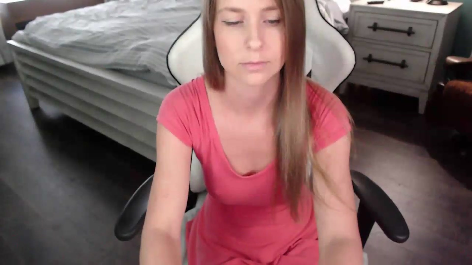 Gallery image thumbnail from ZenZoey's myfreecams stream on, 08/26/2026, 19:05 image 9 of 20