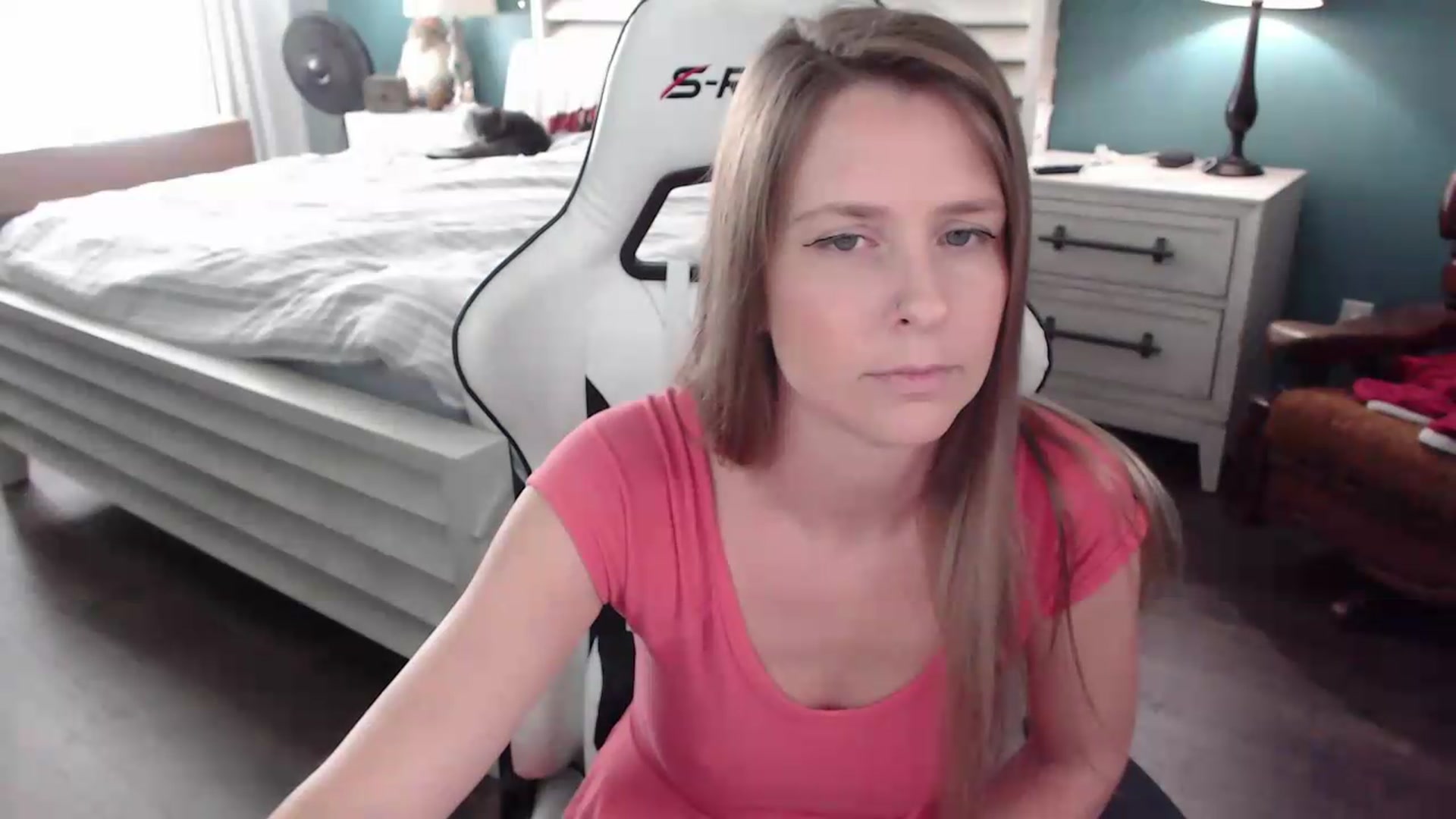 Gallery image thumbnail from ZenZoey's myfreecams stream on, 08/26/2026, 21:15 image 14 of 20