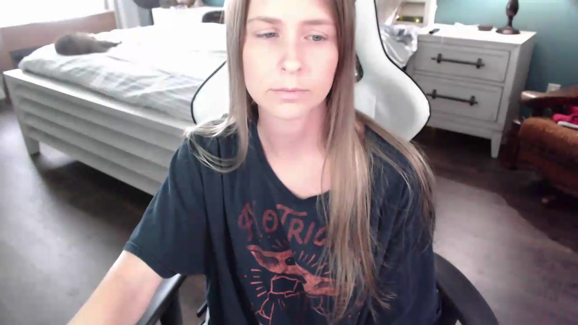 Gallery image thumbnail from ZenZoey's myfreecams stream on, 08/27/2026, 19:23 image 8 of 20