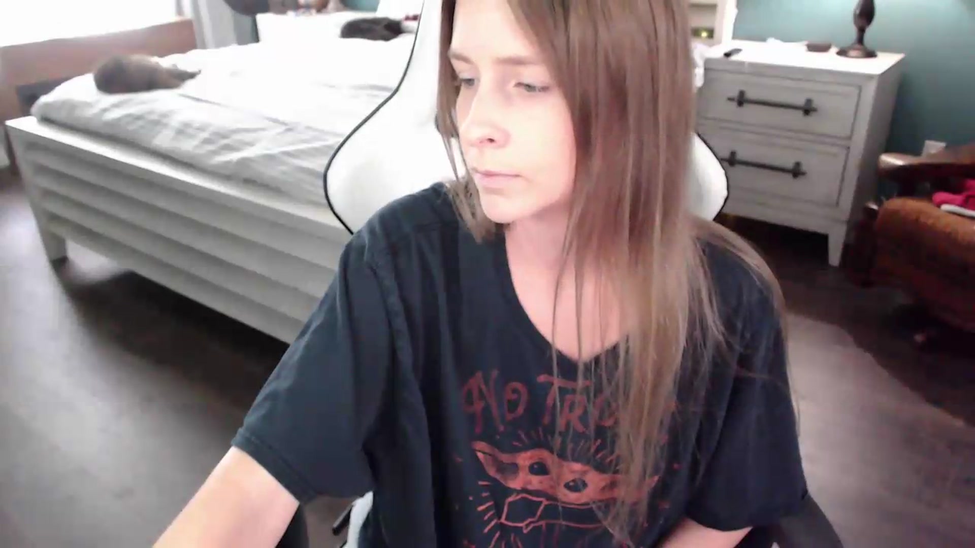 Gallery image thumbnail from ZenZoey's myfreecams stream on, 08/27/2026, 19:23 image 5 of 20