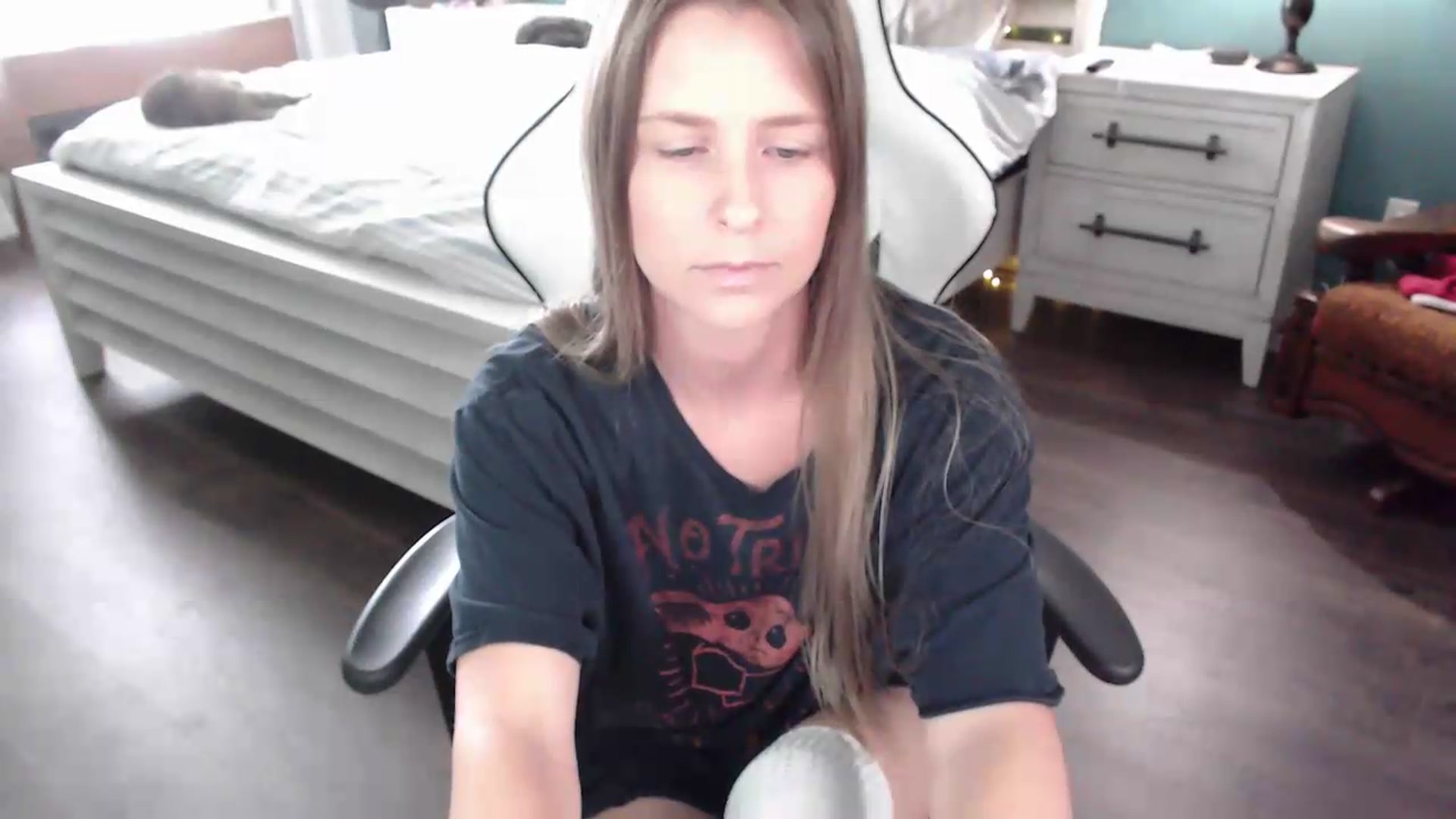 Gallery image thumbnail from ZenZoey's myfreecams stream on, 08/27/2026, 19:23 image 18 of 20