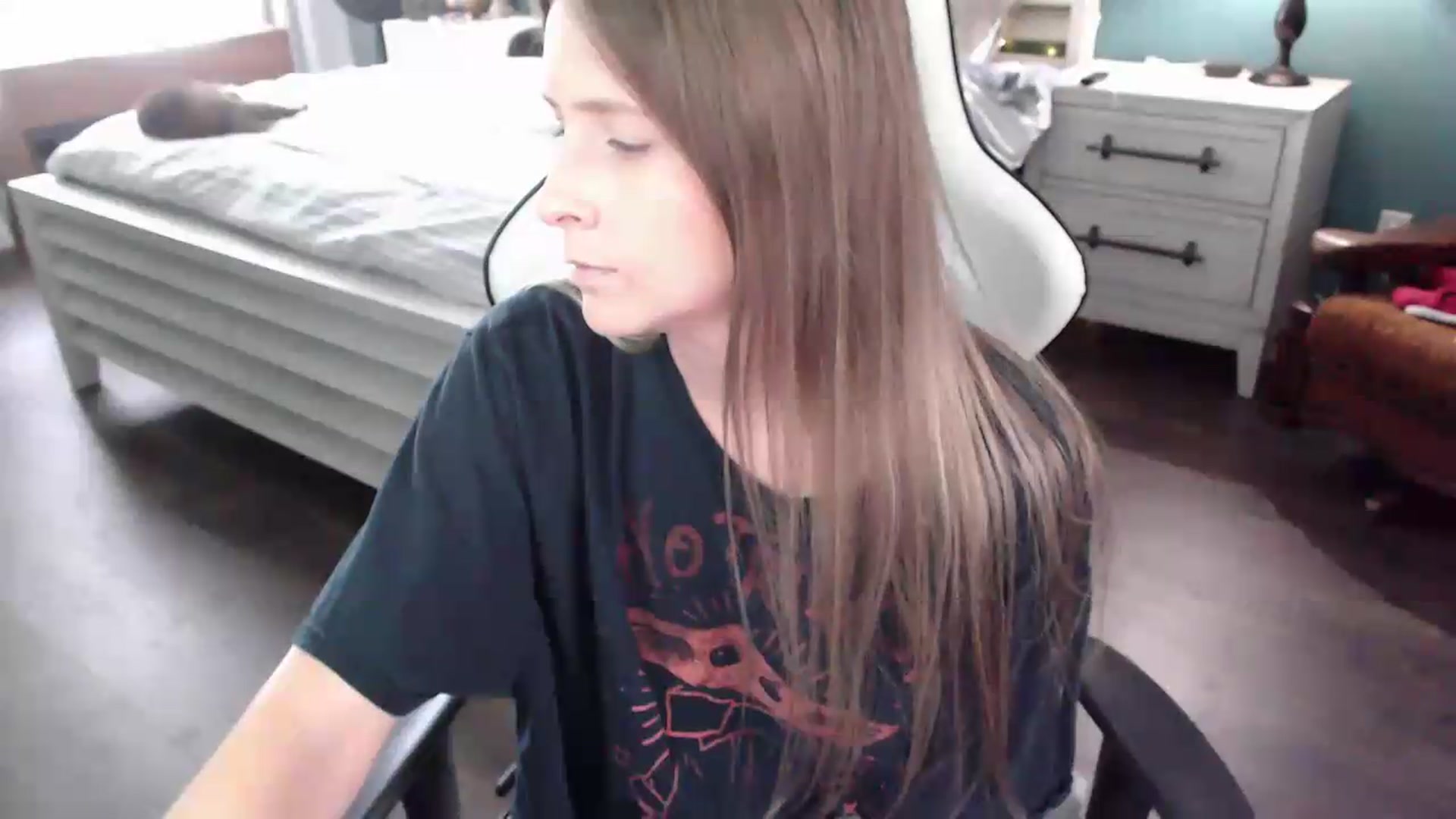 Gallery image thumbnail from ZenZoey's myfreecams stream on, 08/27/2026, 19:23 image 11 of 20