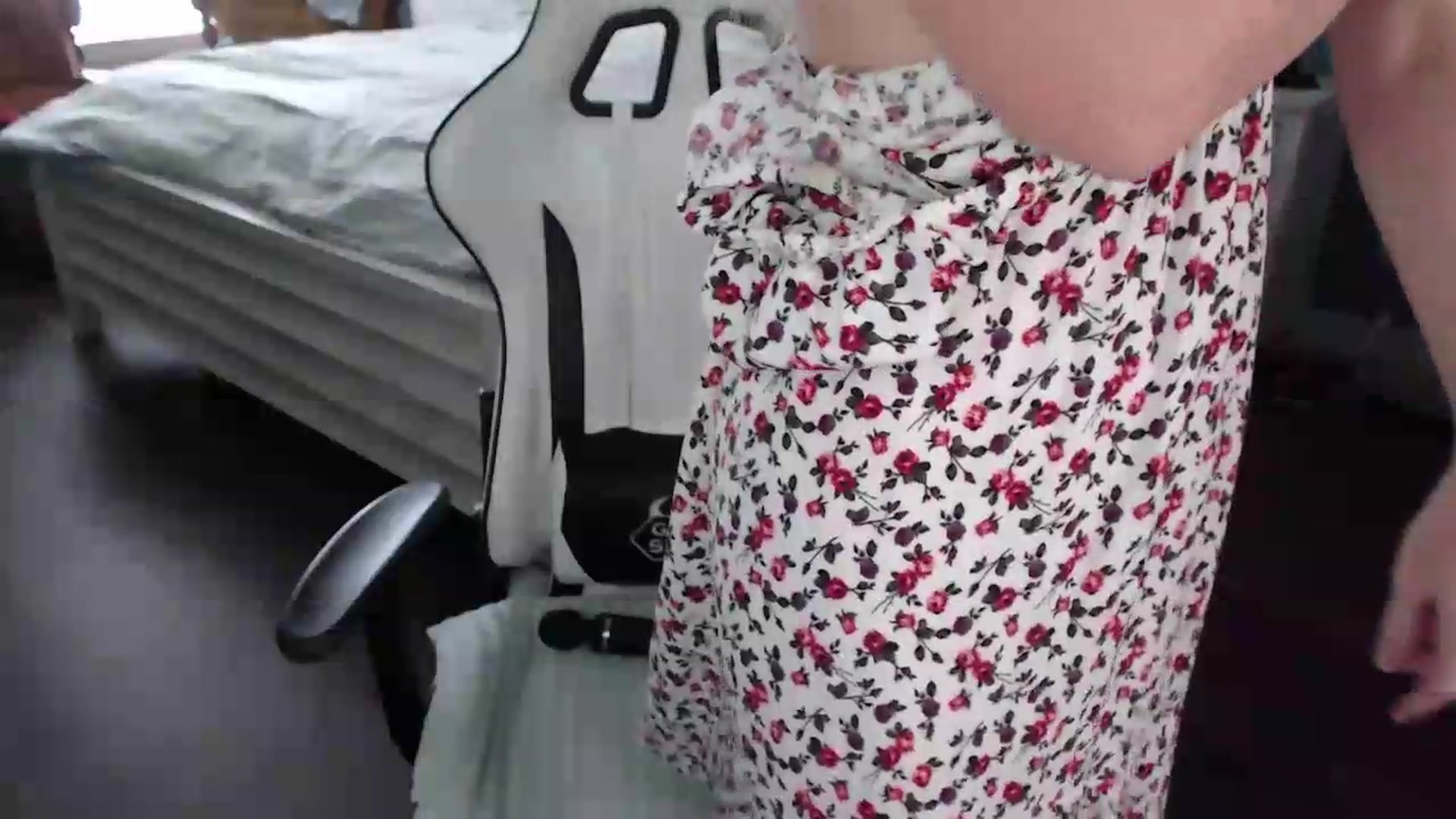 Gallery image thumbnail from ZenZoey's myfreecams stream on, 09/01/2026, 17:51 image 15 of 20