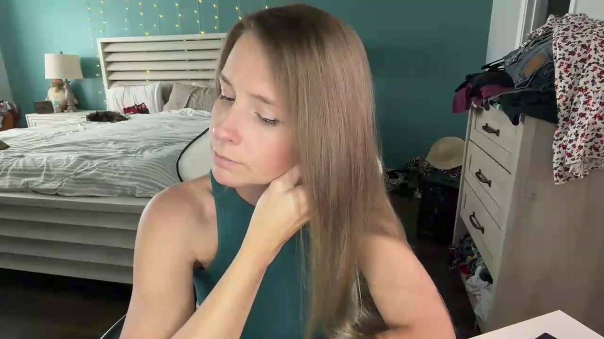 Gallery image thumbnail from ZenZoey's myfreecams stream on, 09/01/2026, 19:04 image 18 of 20