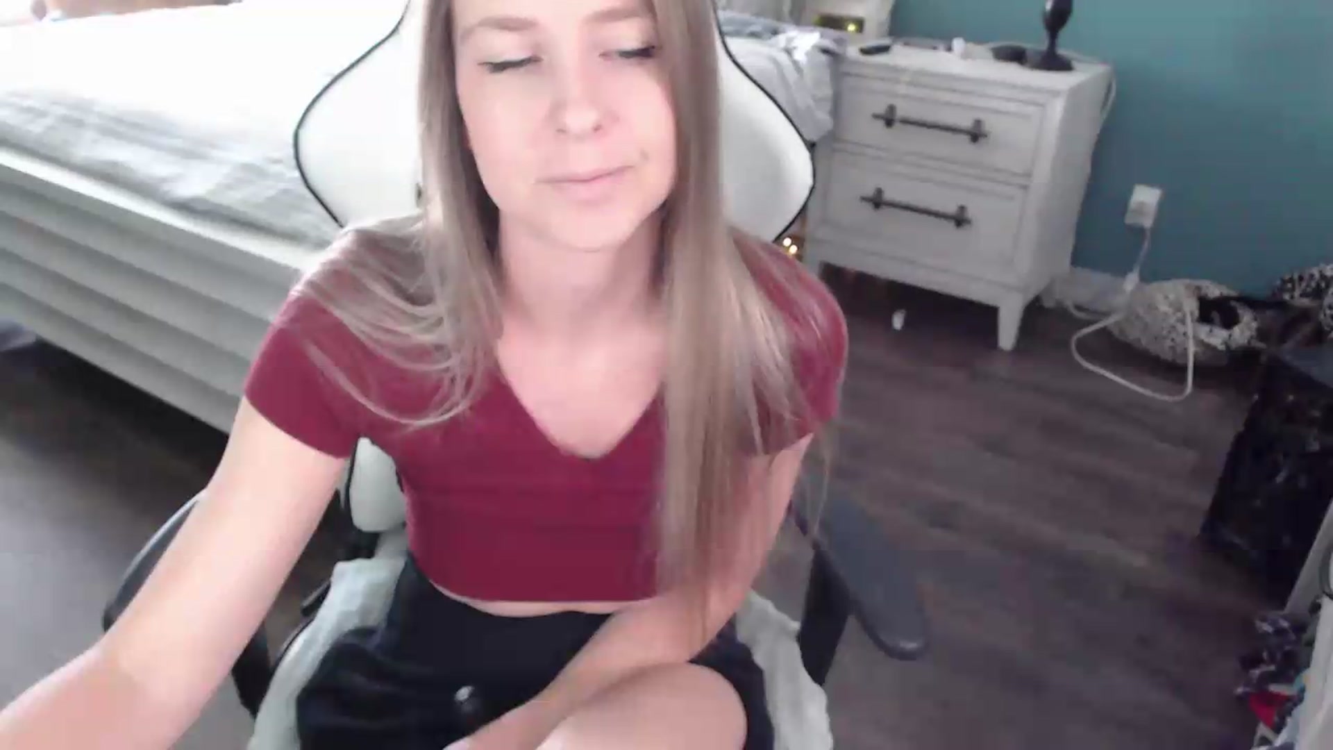 Gallery image thumbnail from ZenZoey's myfreecams stream on, 09/02/2026, 15:34 image 13 of 20