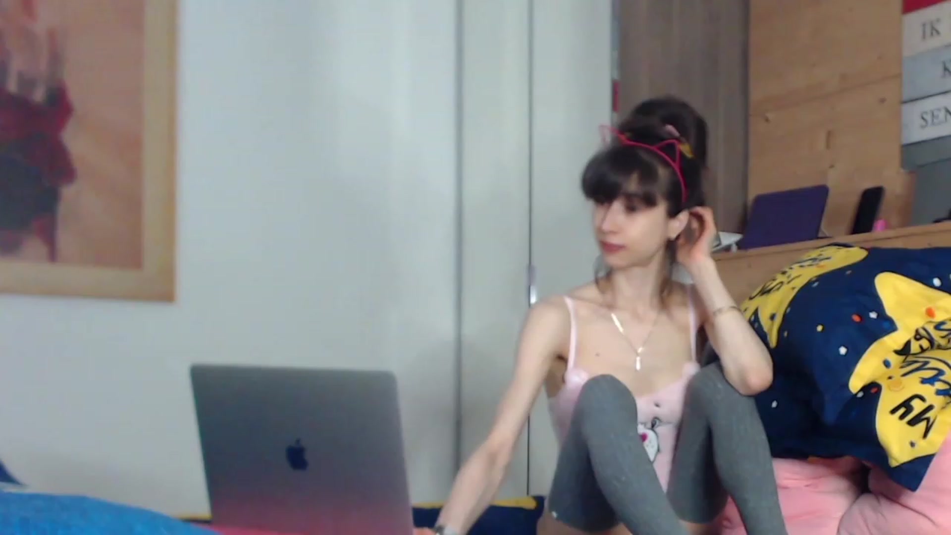 Gallery image thumbnail from Zen_Jo's myfreecams stream on, 04/09/2023, 15:48 image 3 of 20