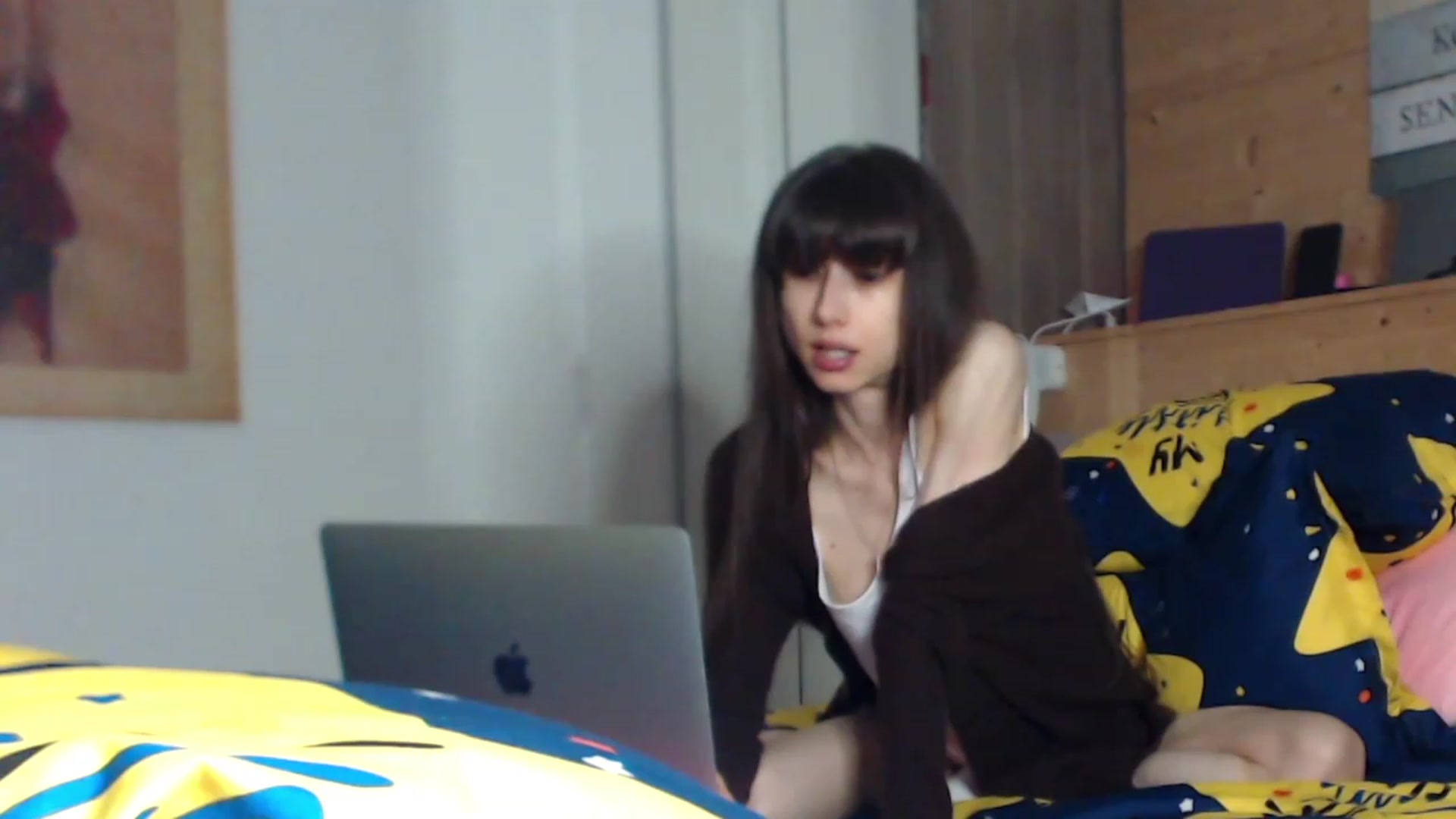 Gallery image thumbnail from Zen_Jo's myfreecams stream on, 04/16/2023, 16:13 image 8 of 20