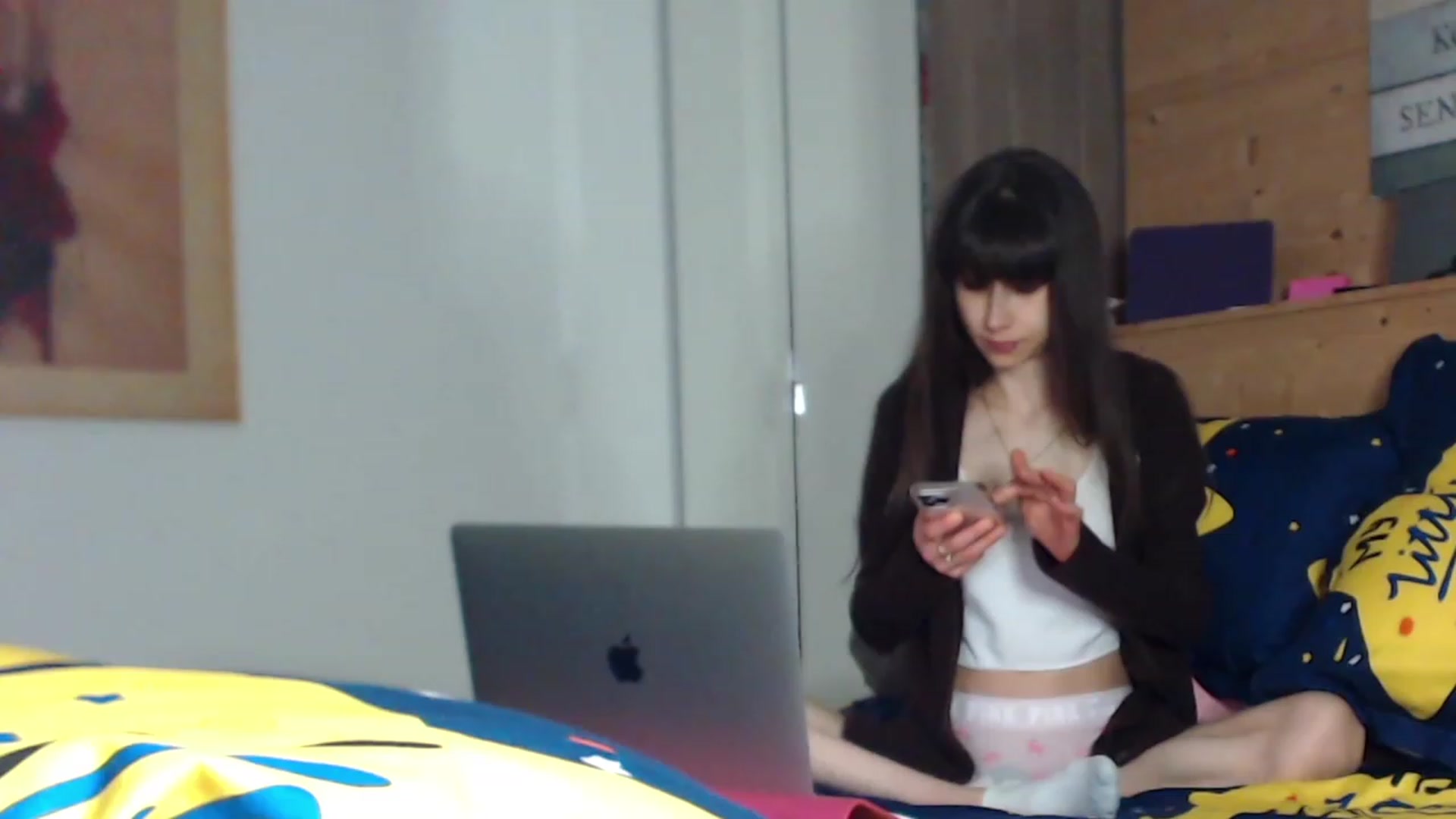 Gallery image thumbnail from Zen_Jo's myfreecams stream on, 04/16/2023, 16:40 image 6 of 20