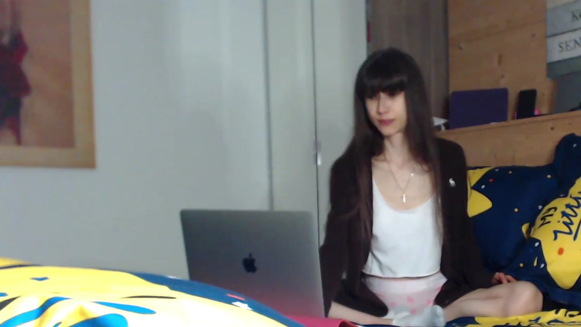 Gallery image thumbnail from Zen_Jo's myfreecams stream on, 04/16/2023, 16:40 image 8 of 20
