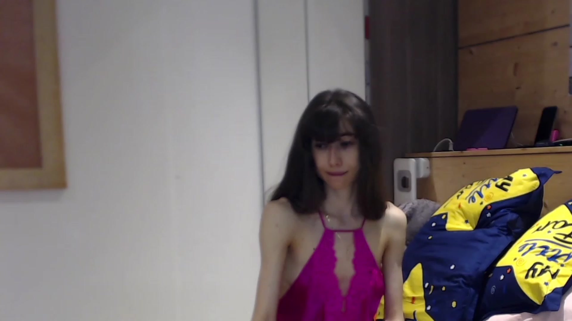 Gallery image thumbnail from Zen_Jo's myfreecams stream on, 07/23/2023, 17:46 image 15 of 20