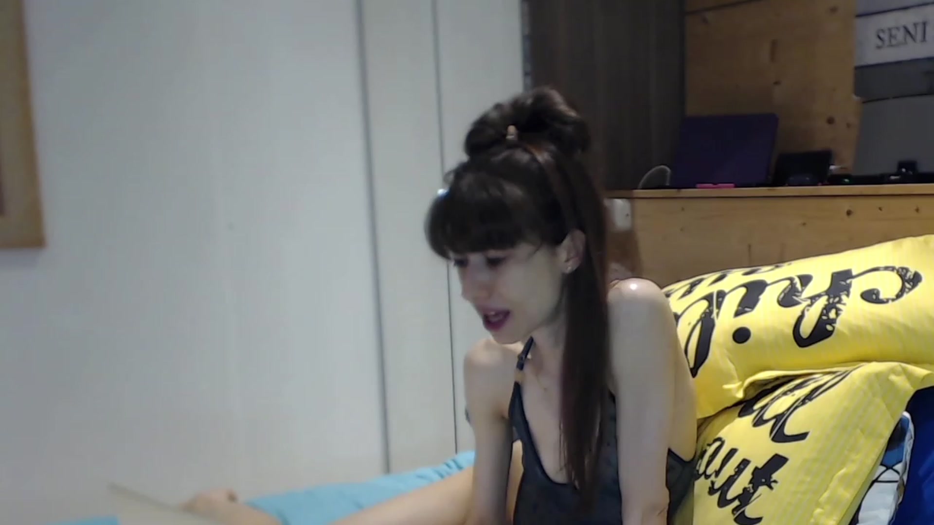 Gallery image thumbnail from Zen_Jo's myfreecams stream on, 08/27/2023, 17:00 image 7 of 20