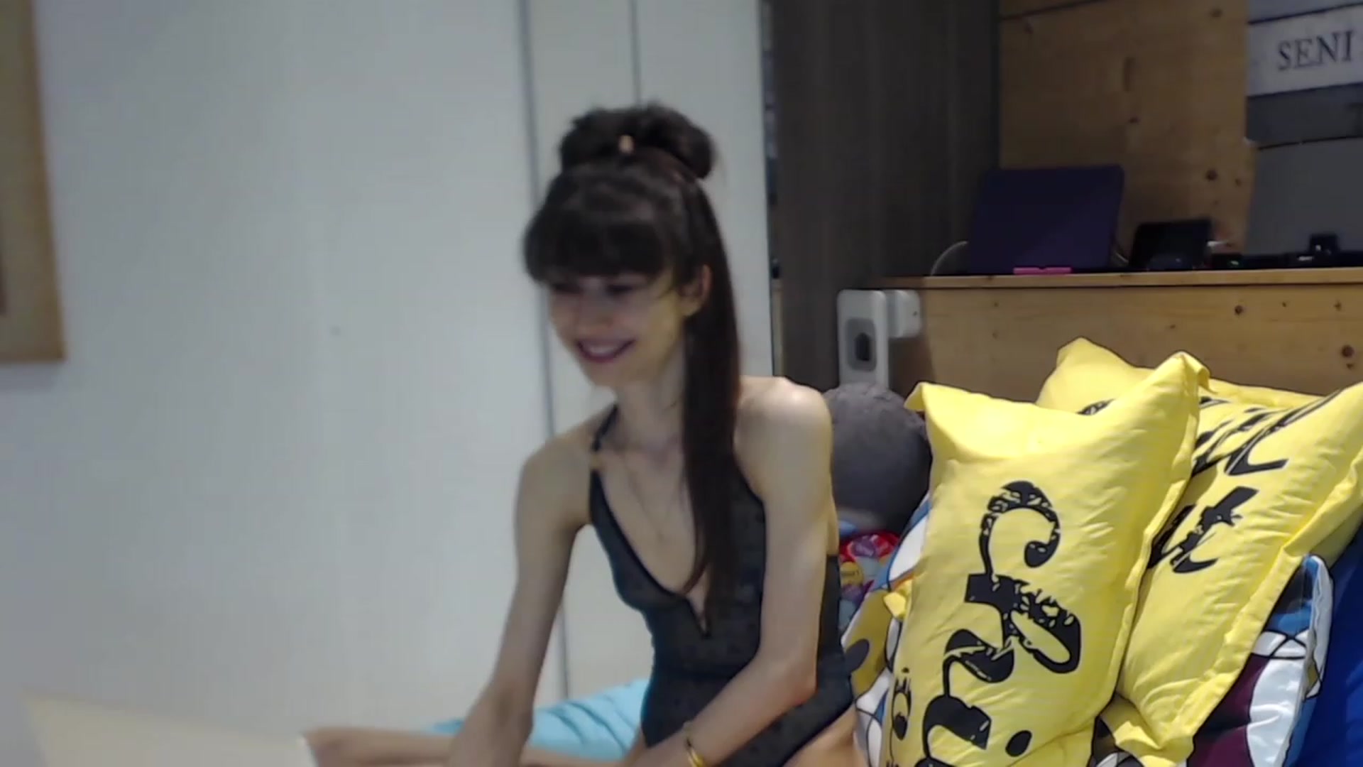 Gallery image thumbnail from Zen_Jo's myfreecams stream on, 08/27/2023, 17:00 image 20 of 20