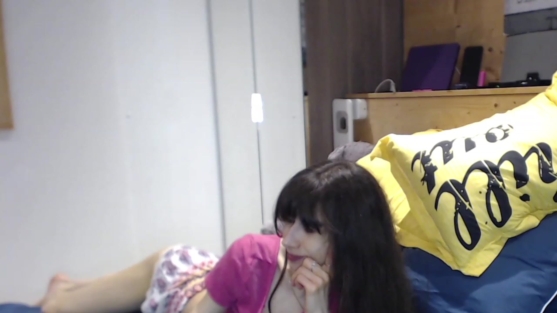 Gallery image thumbnail from Zen_Jo's myfreecams stream on, 09/17/2023, 16:26 image 18 of 20