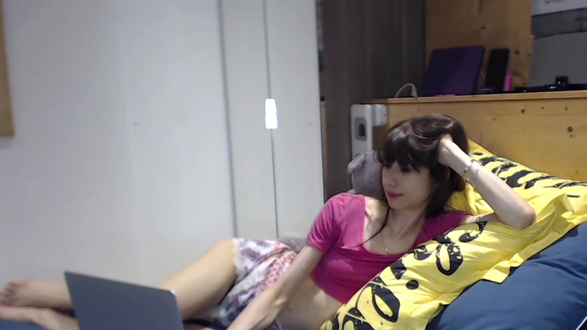 Gallery image thumbnail from Zen_Jo's myfreecams stream on, 09/17/2023, 16:26 image 14 of 20