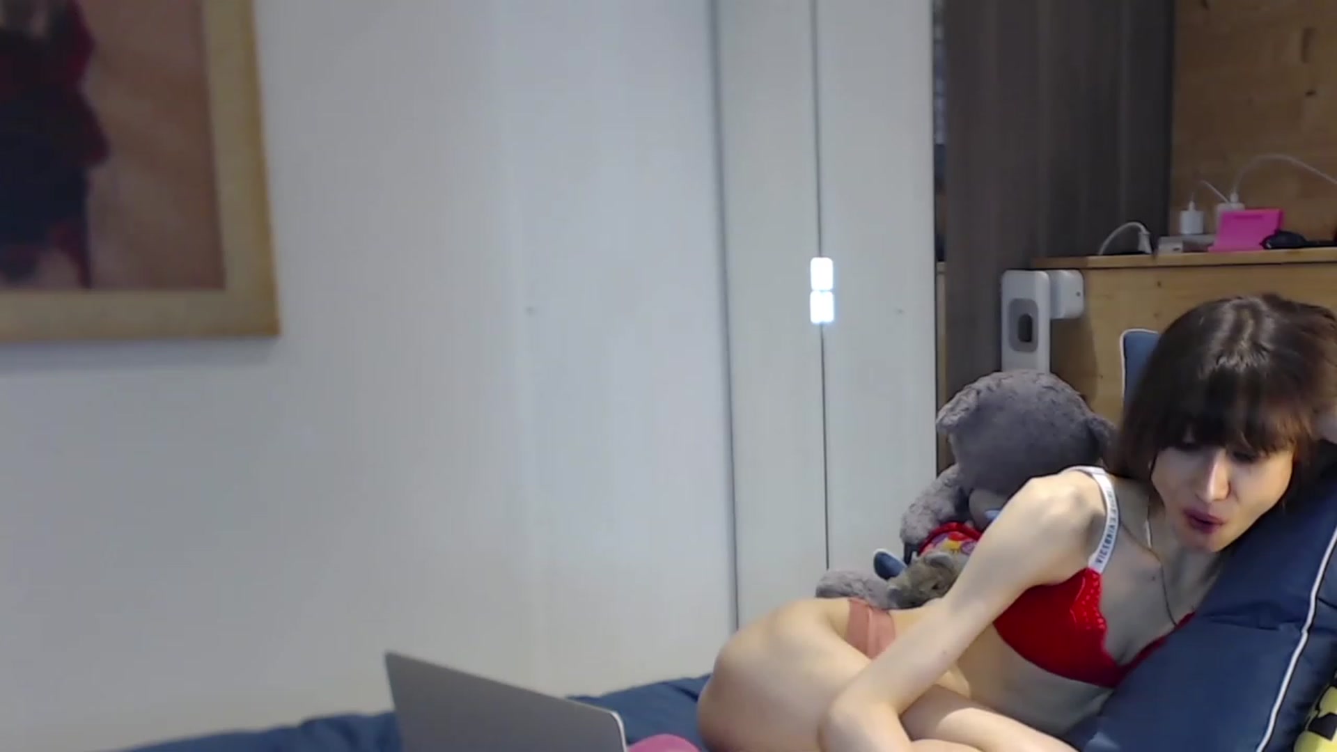 Gallery image thumbnail from Zen_Jo's myfreecams stream on, 09/23/2023, 15:43 image 9 of 20