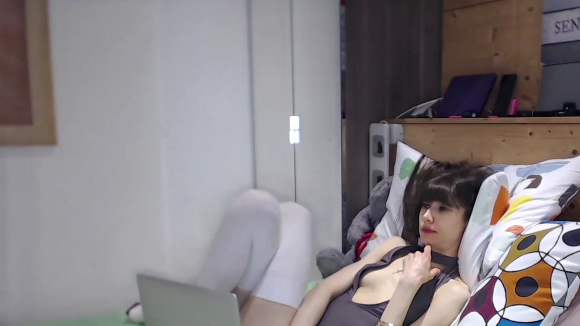 Gallery image thumbnail from Zen_Jo's myfreecams stream on, 10/15/2023, 15:19 image 2 of 20