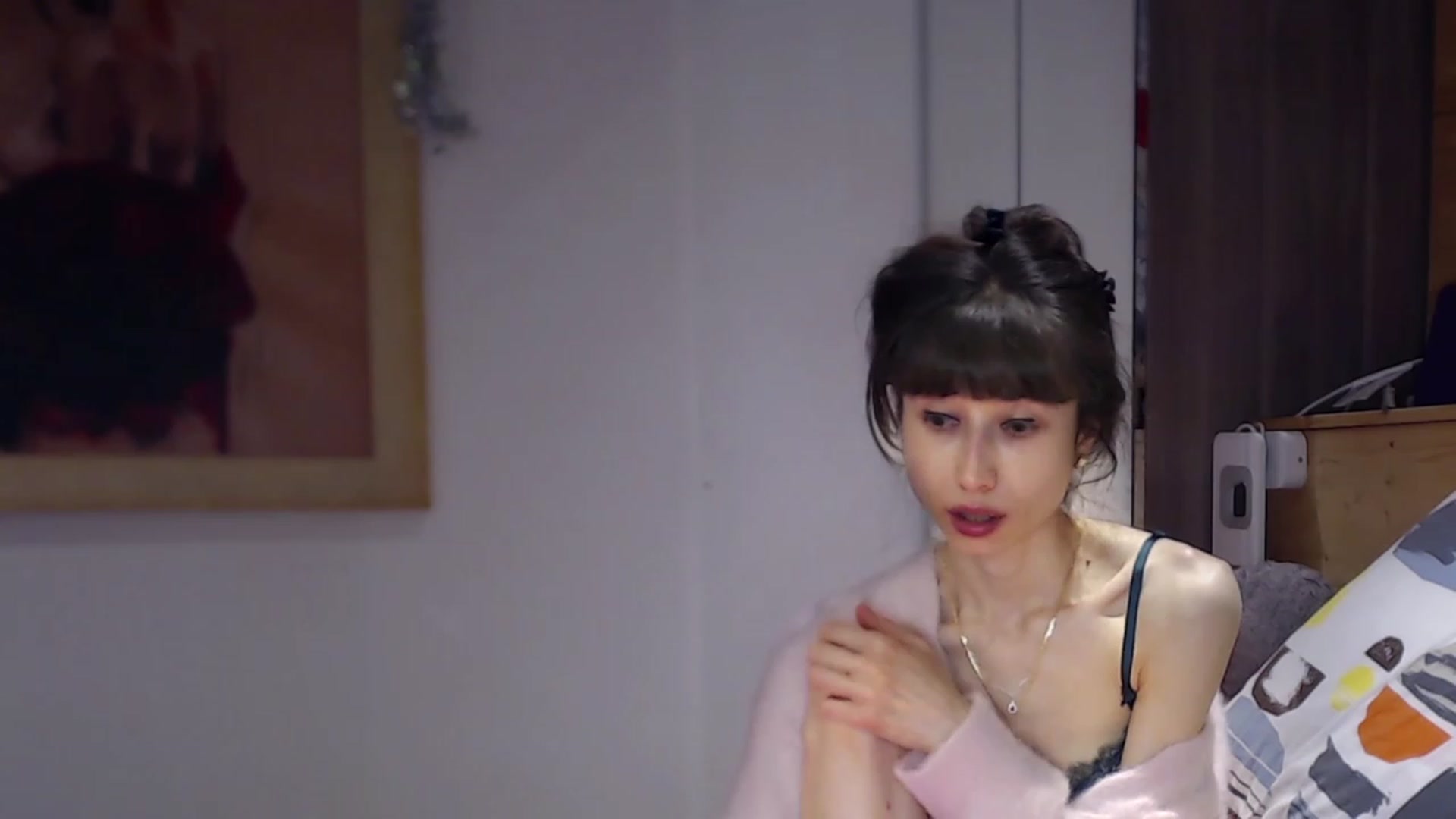 Gallery image thumbnail from Zen_Jo's myfreecams stream on, 12/25/2023, 17:50 image 15 of 20
