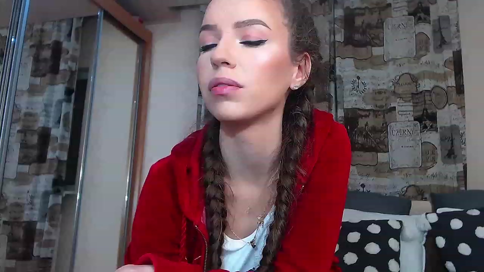 Gallery image thumbnail from Zen______'s myfreecams stream on, 12/08/2022, 08:01 image 18 of 20
