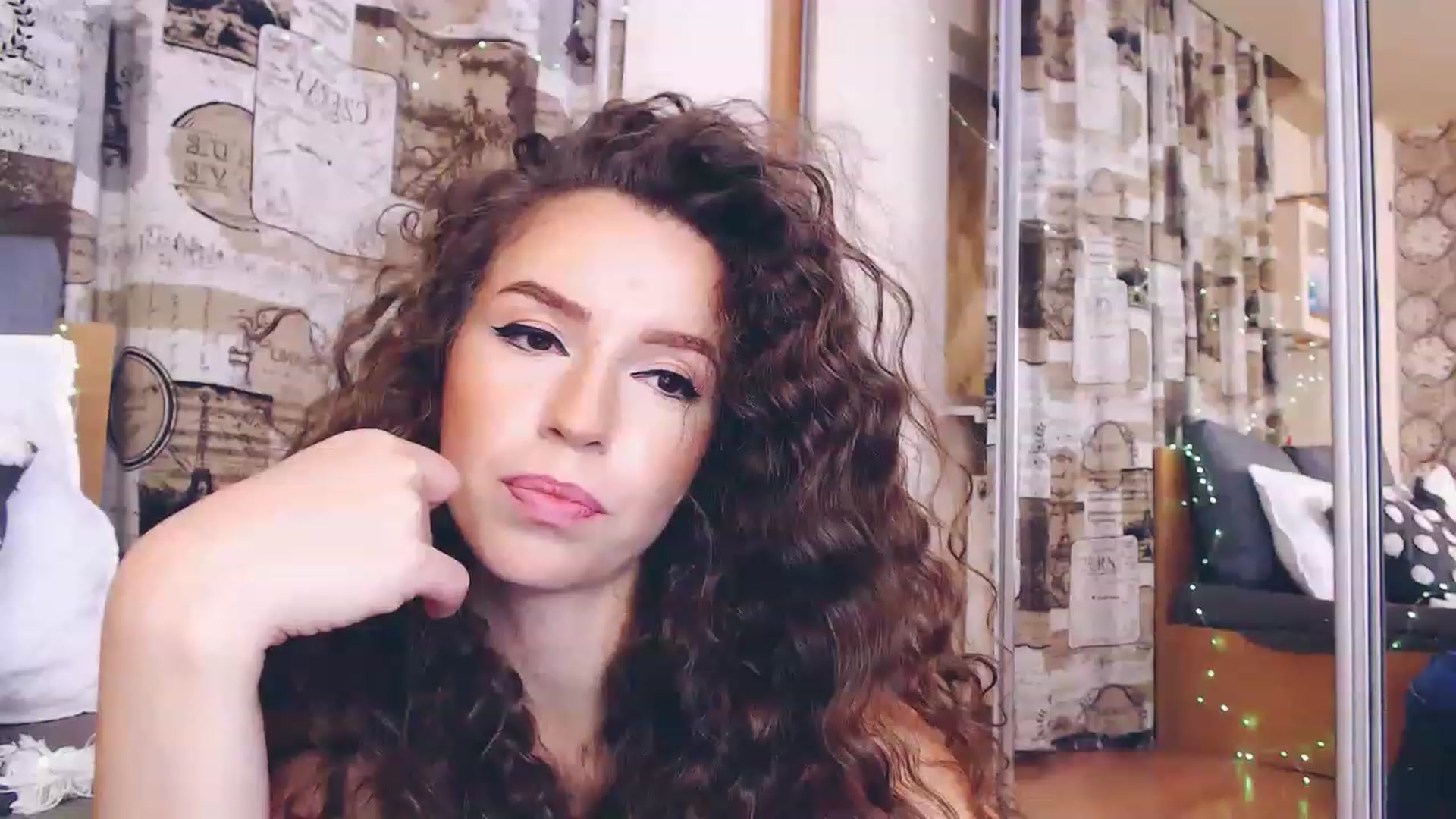 Gallery image thumbnail from Zen______'s myfreecams stream on, 12/09/2022, 12:46 image 2 of 20