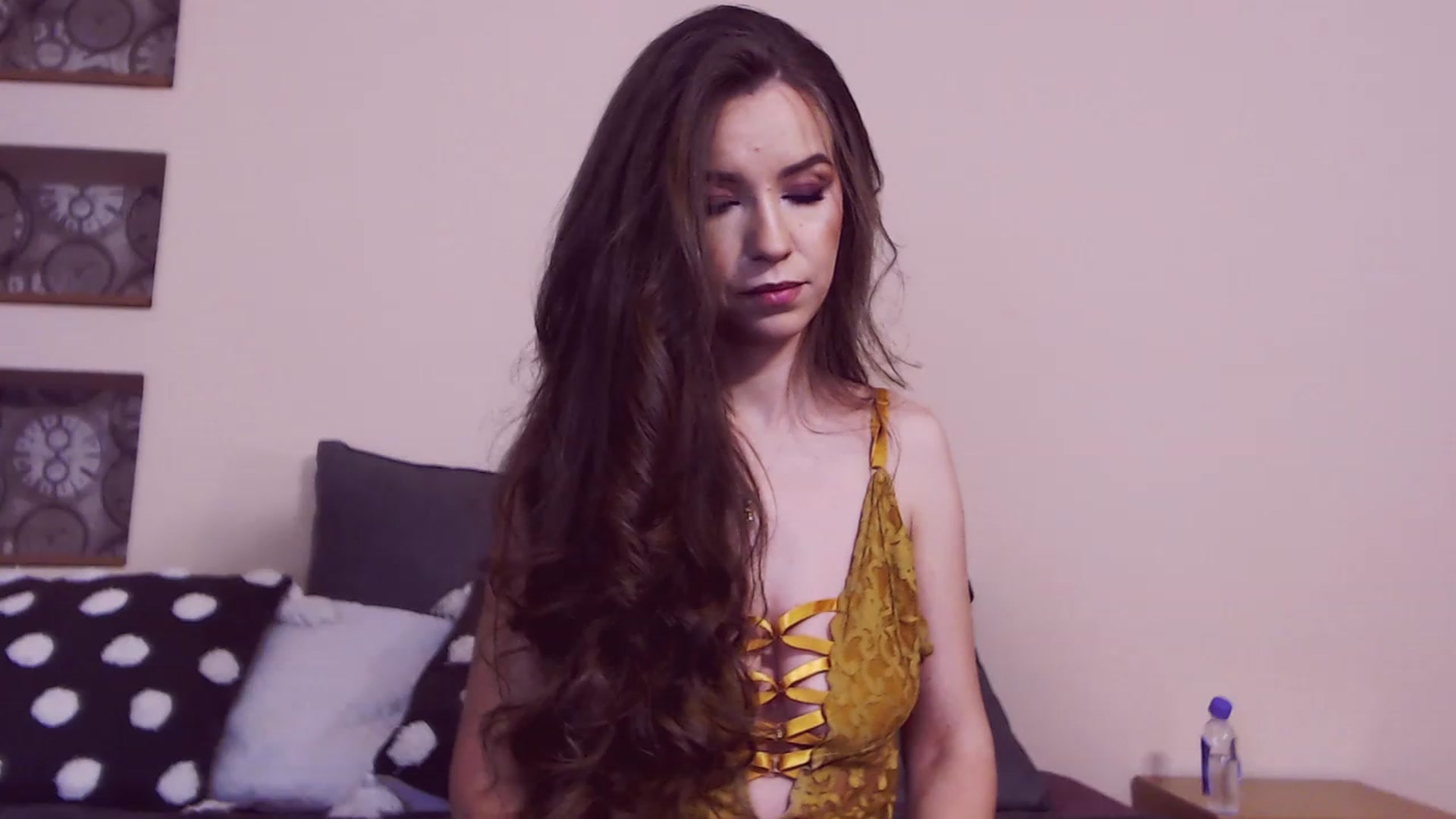 Gallery image thumbnail from Zen______'s myfreecams stream on, 01/05/2023, 07:51 image 18 of 20