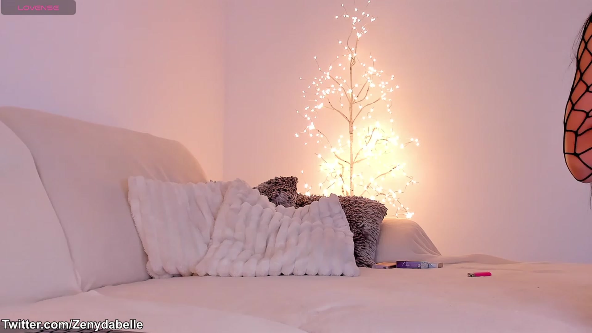 Gallery image thumbnail from ZennyRosse's myfreecams stream on, 11/15/2023, 17:31 image 20 of 20