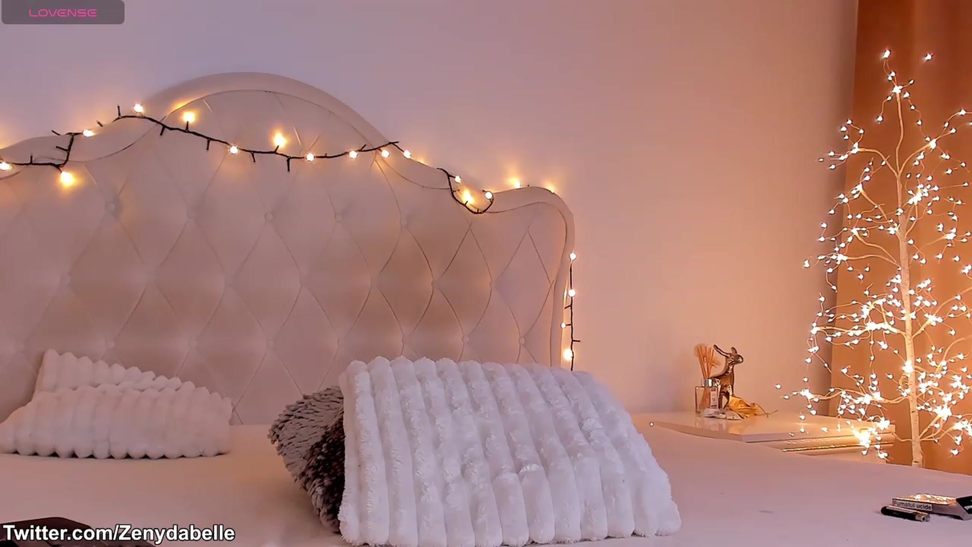 Gallery image thumbnail from ZennyRosse's myfreecams stream on, 01/06/2024, 01:06 image 8 of 20