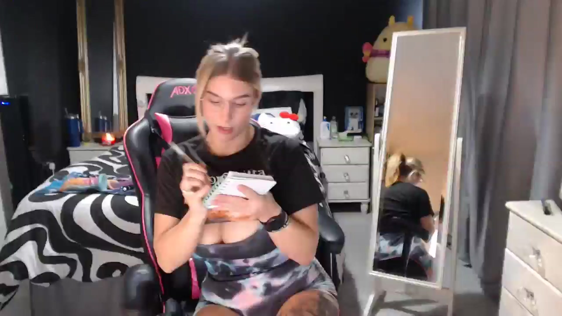 Gallery image thumbnail from ZephyraObs's myfreecams stream on, 02/16/2026, 18:26 image 1 of 20
