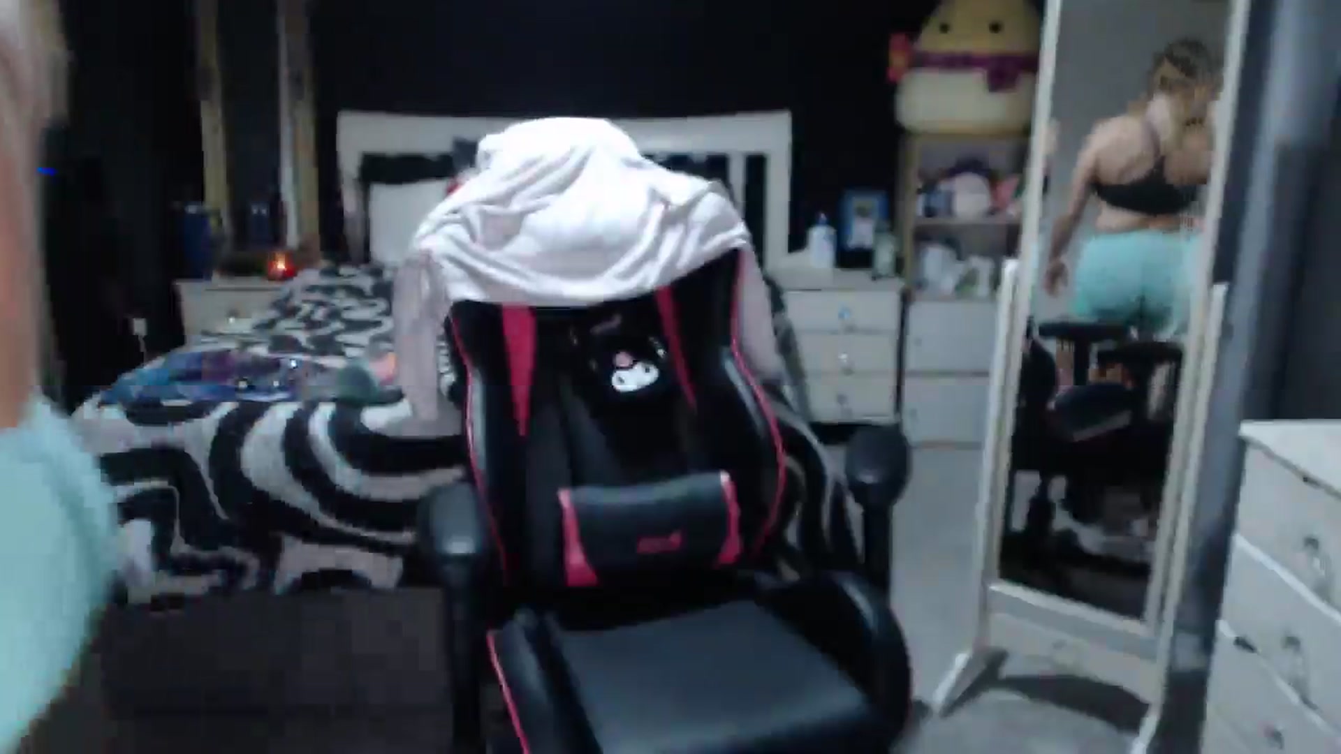 Gallery image thumbnail from ZephyraObs's myfreecams stream on, 02/17/2026, 19:37 image 5 of 20