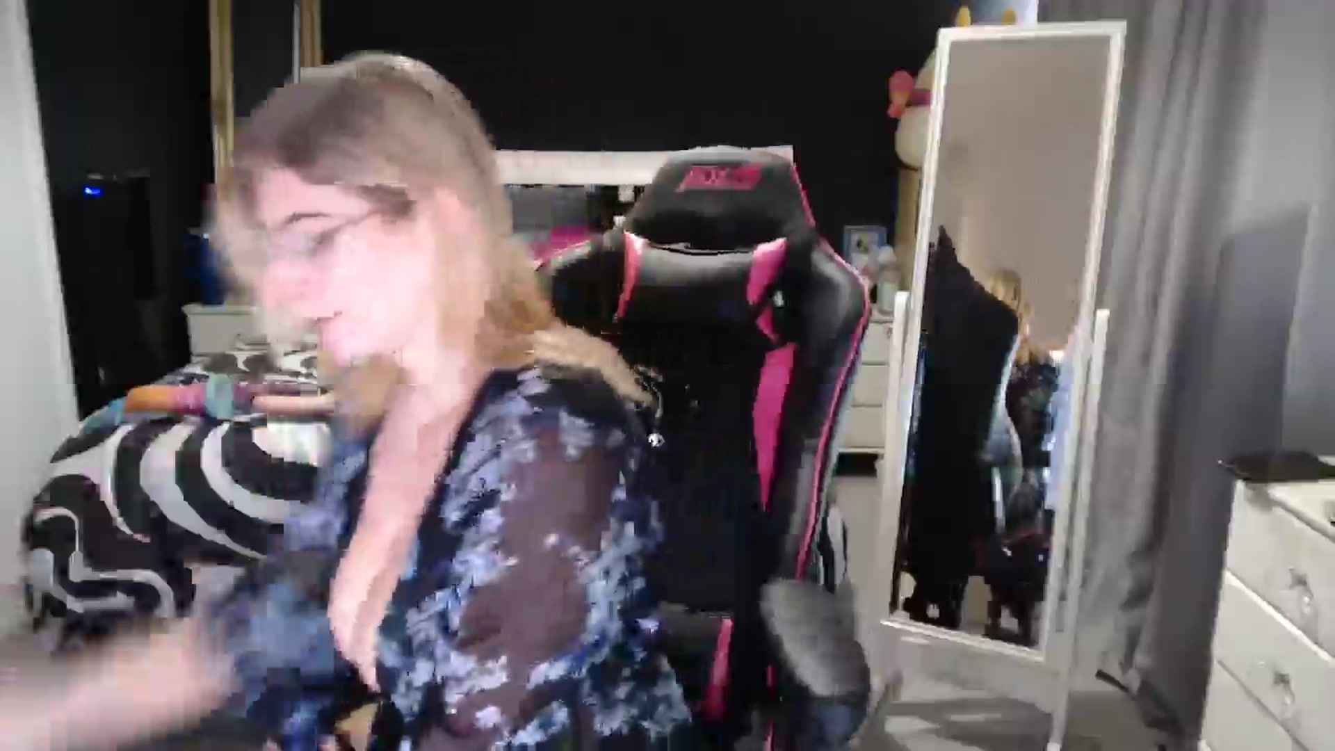 Gallery image thumbnail from ZephyraObs's myfreecams stream on, 02/23/2026, 12:59 image 16 of 20