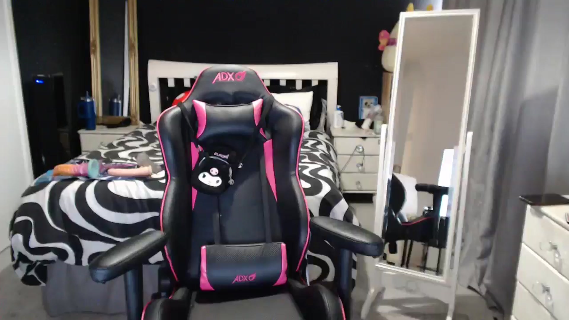 Gallery image thumbnail from ZephyraObs's myfreecams stream on, 02/23/2026, 12:59 image 4 of 20