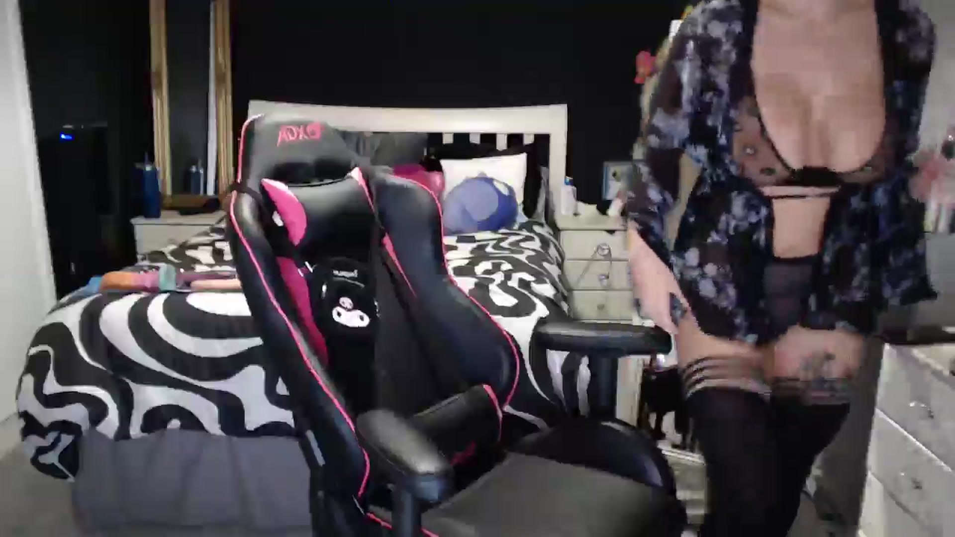 Gallery image thumbnail from ZephyraObs's myfreecams stream on, 02/23/2026, 15:05 image 10 of 20