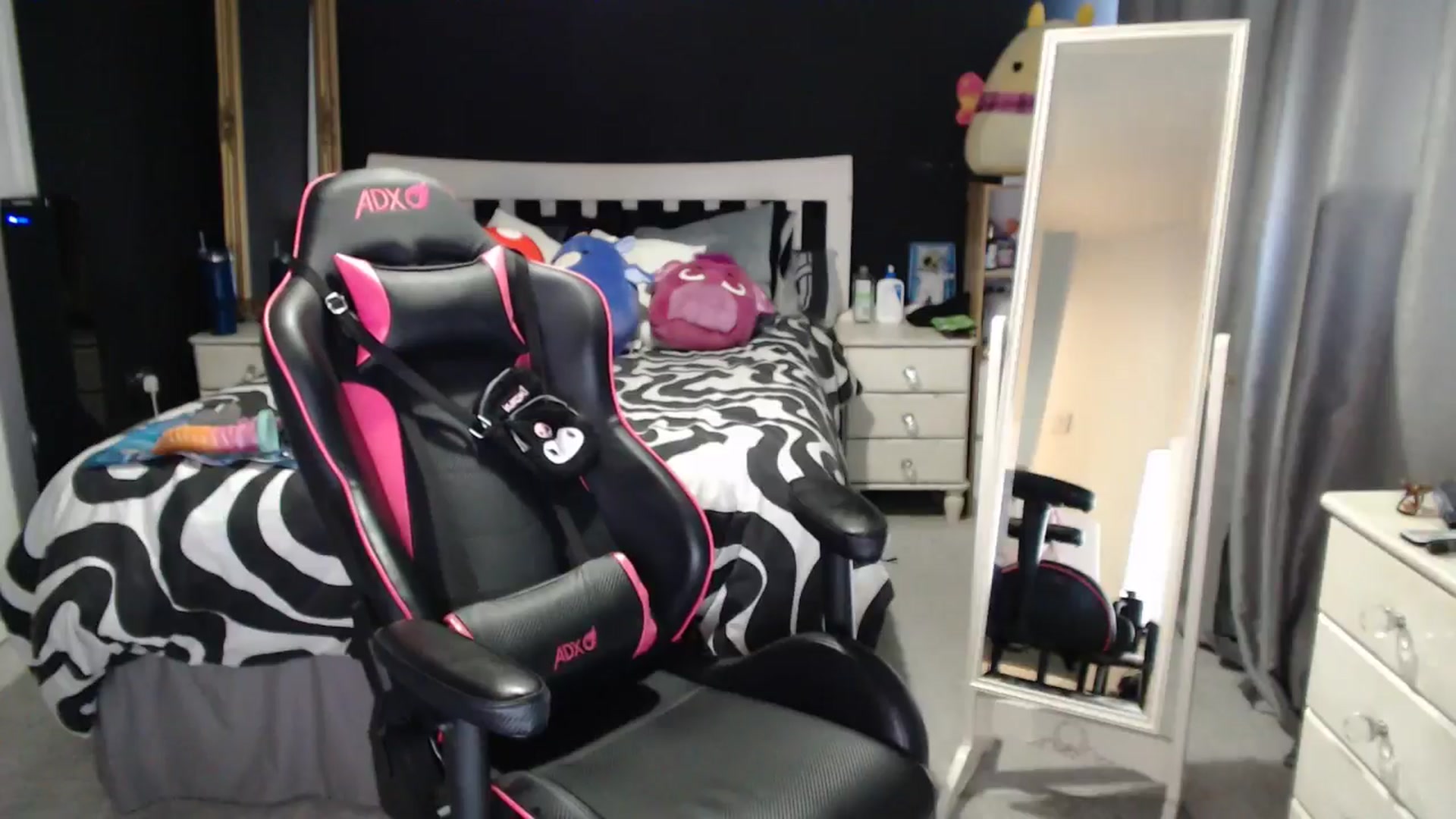 Gallery image thumbnail from ZephyraObs's myfreecams stream on, 03/03/2026, 14:14 image 7 of 20
