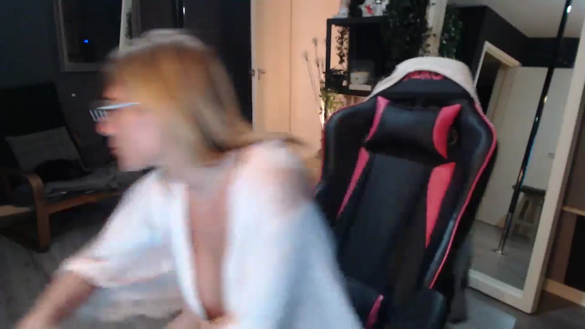 Gallery image thumbnail from ZephyraObs's myfreecams stream on, 03/25/2026, 21:39 image 20 of 20