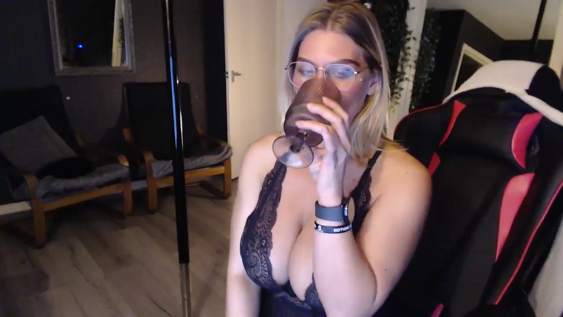 Gallery image thumbnail from ZephyraObs's myfreecams stream on, 03/27/2026, 20:00 image 14 of 20