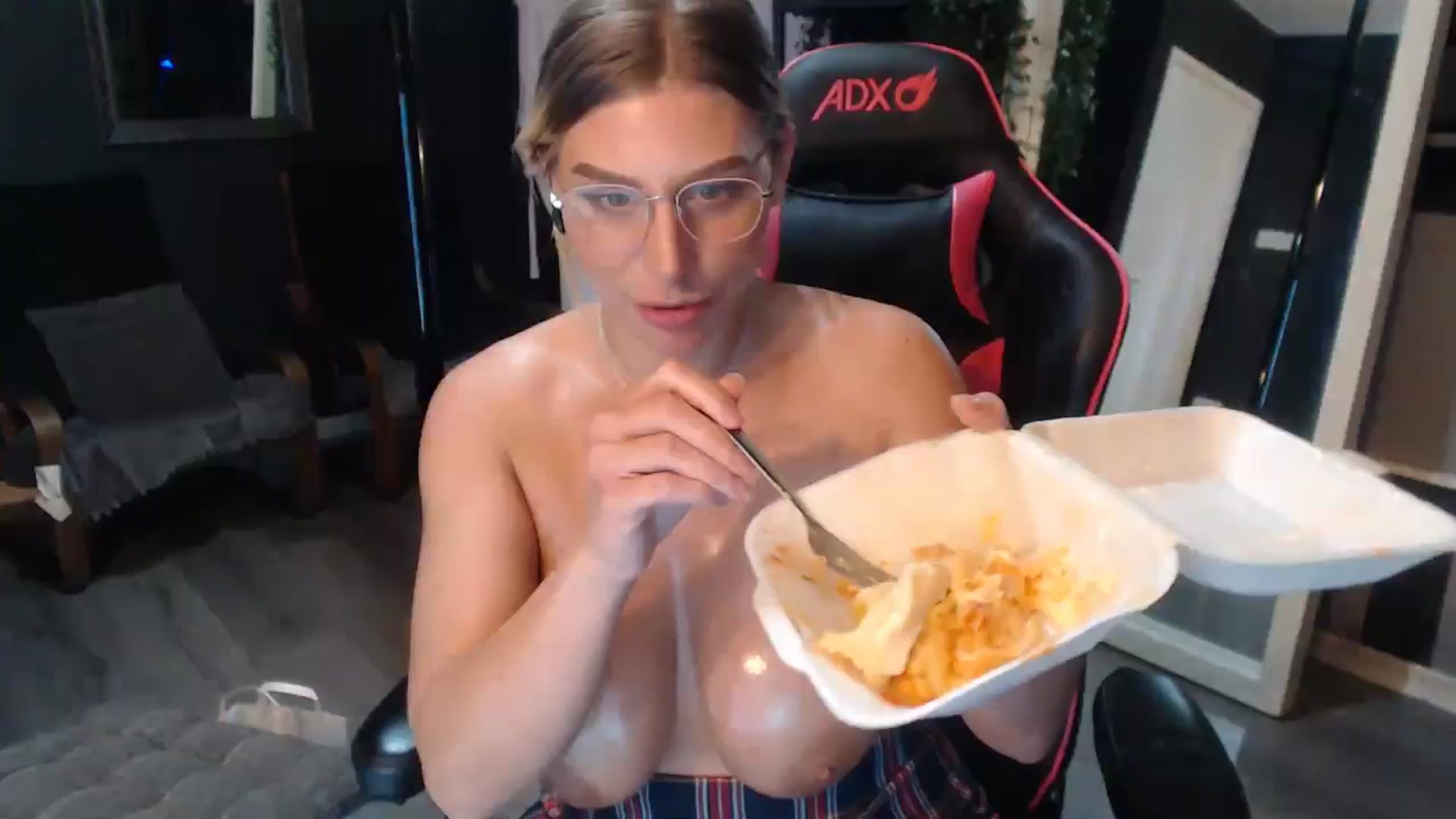 Gallery image thumbnail from ZephyraObs's myfreecams stream on, 04/04/2026, 19:20 image 1 of 20