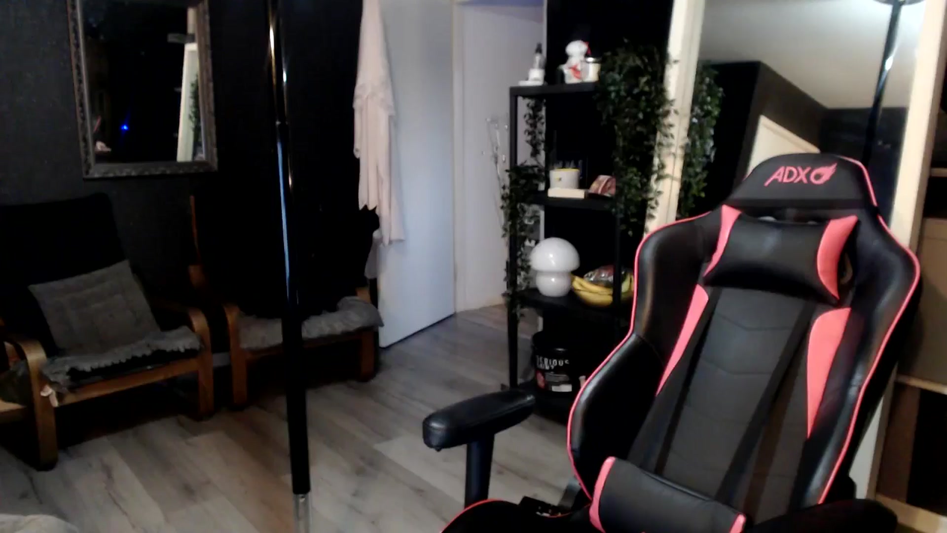 Gallery image thumbnail from ZephyraObs's myfreecams stream on, 04/05/2026, 19:32 image 9 of 20