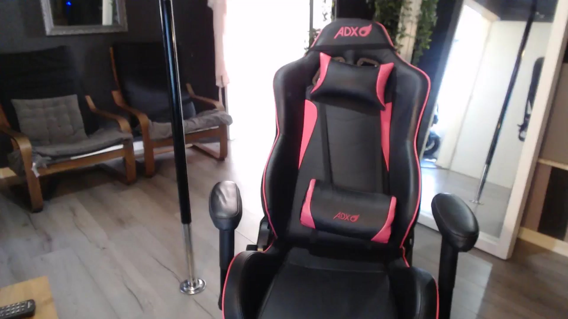 Gallery image thumbnail from ZephyraObs's myfreecams stream on, 04/08/2026, 16:49 image 20 of 20